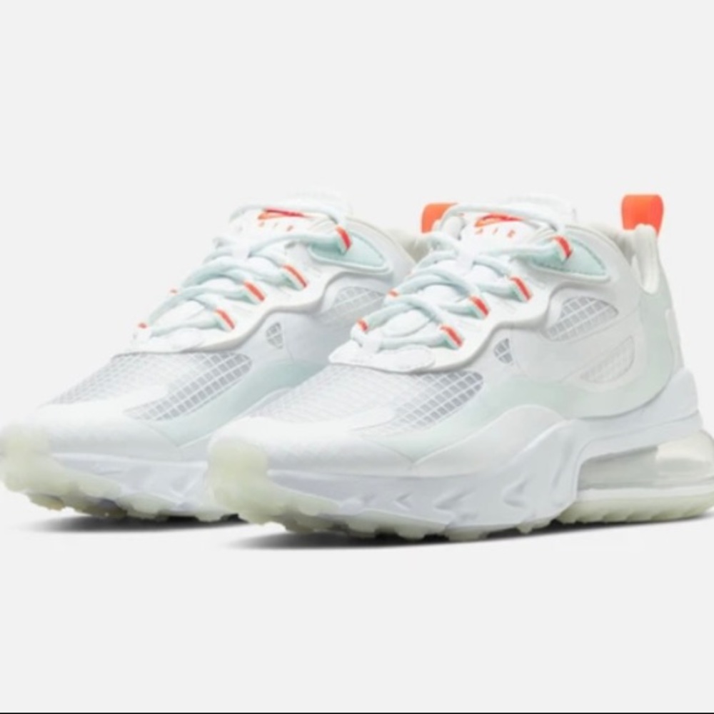 NIKE - Air Max 270